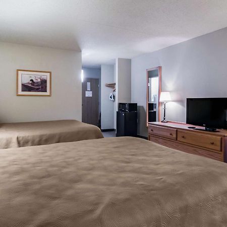 Rodeway Inn Hesston Exterior foto
