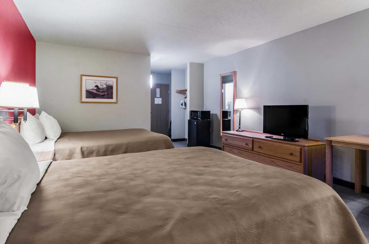 Rodeway Inn Hesston Exterior foto